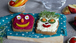 Brot mit Gemüsegesicht | © Land schafft Leben