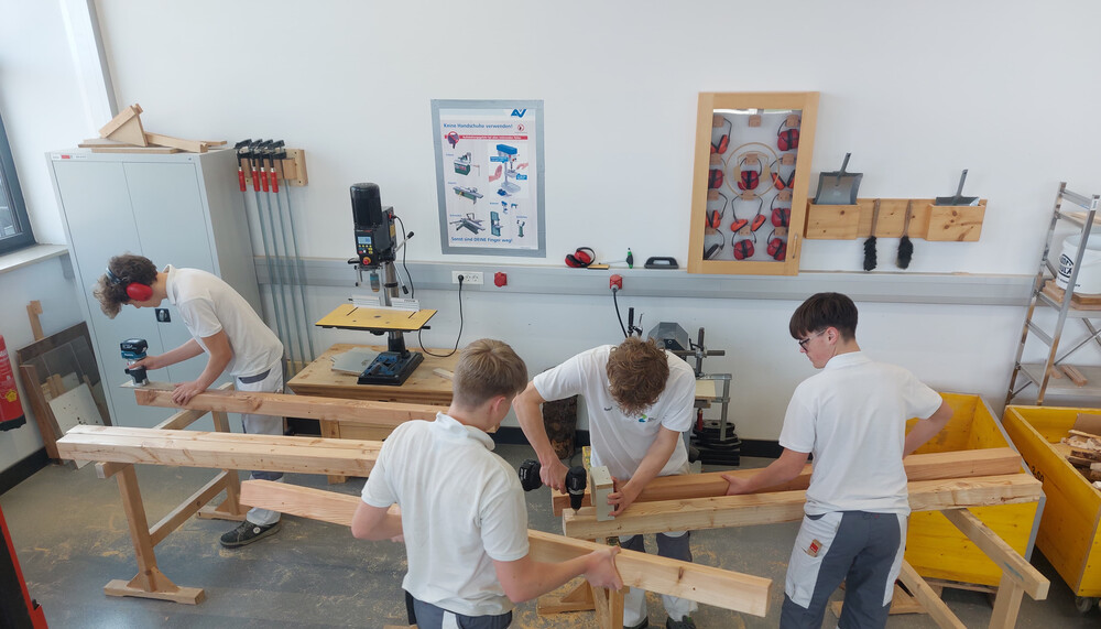 Hochbeet bauen | © HTL Zeltweg