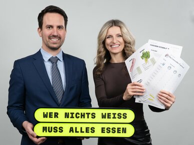 Bildungsminister Christoph Wiederkehr und Maria Fanninger | © Land schafft Leben
